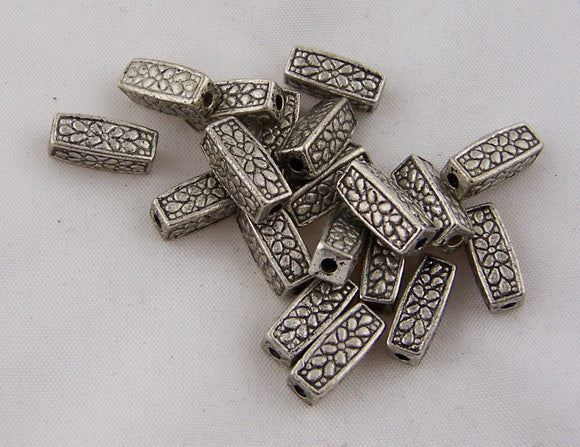 Cuentas Rectangulares de Aleación de Zinc Plata Antigua con Diseño de Flor - 12mm x 4mm - Set de 2