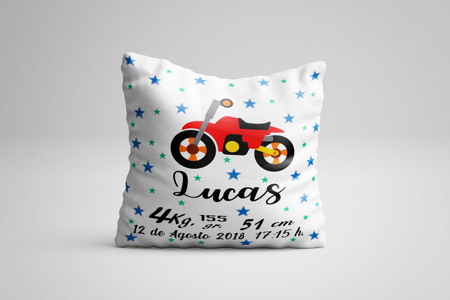 Cojín nacimiento de bebé personalizado con nombre y datos Bebé | Modelo Moto Lucas | Funda desenfundable (35cm x 35cm 40cm x 40cm)