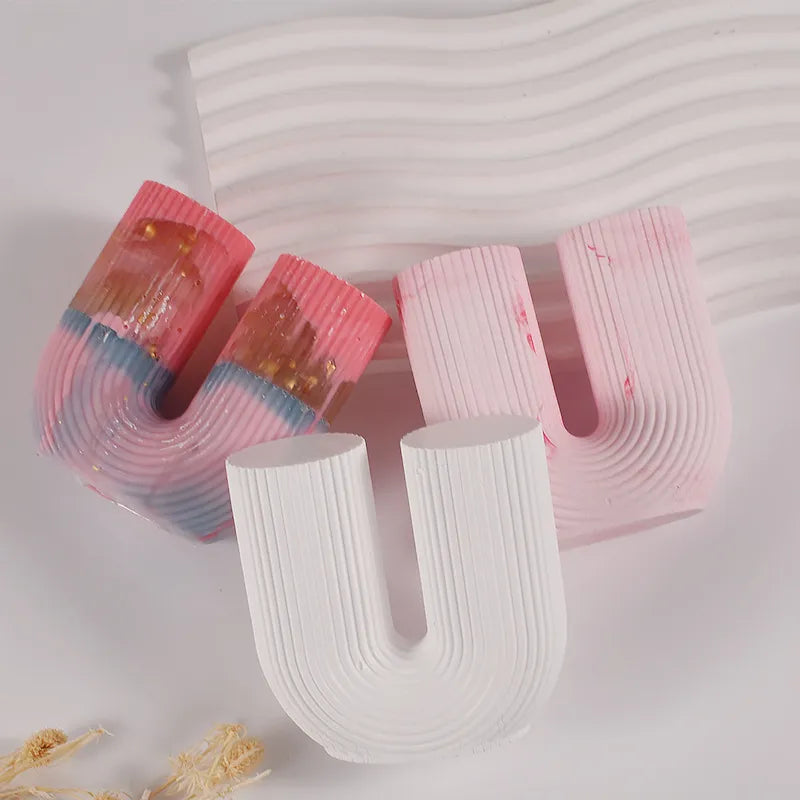 Molde en Forma de U para Velas Perfumadas - Elegancia y Creatividad en Cada Detalle"