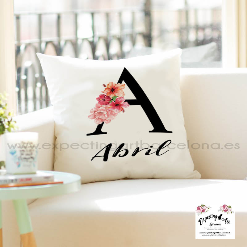 Cojín de Amistad Personalizado con Nombre | Modelo Inicial Flores | Funda Desenfundable (35cm x 35cm / 40cm x 40cm)