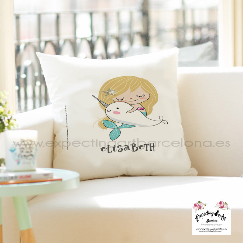 Cojín Cuadrado Personalizado con Nombre | Decoración Unicornio ballena Elisabeth | Almohada de Poliéster de 40x40cm y 35x35cm