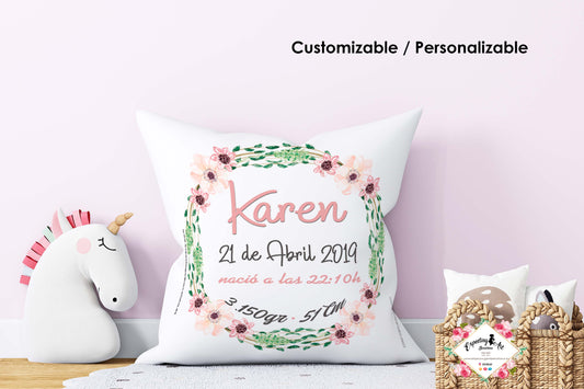 Cojín nacimiento de bebé personalizado con nombre y datos Bebé | Modelo Karen Flores | Funda desenfundable (35cm x 35cm 40cm x 40cm)