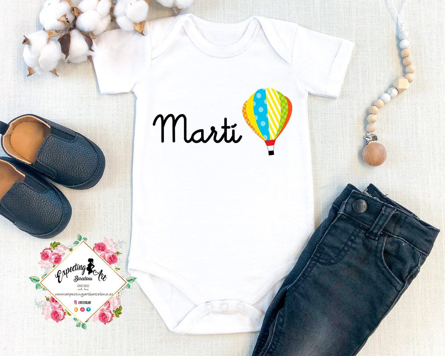 Body Blanco Personalizado para Bebés con Nombre y Cumpleaños - Mod. Globo Aerostático