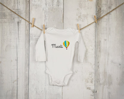 Body Blanco Personalizado para Bebés con Nombre y Cumpleaños - Mod. Globo Aerostático
